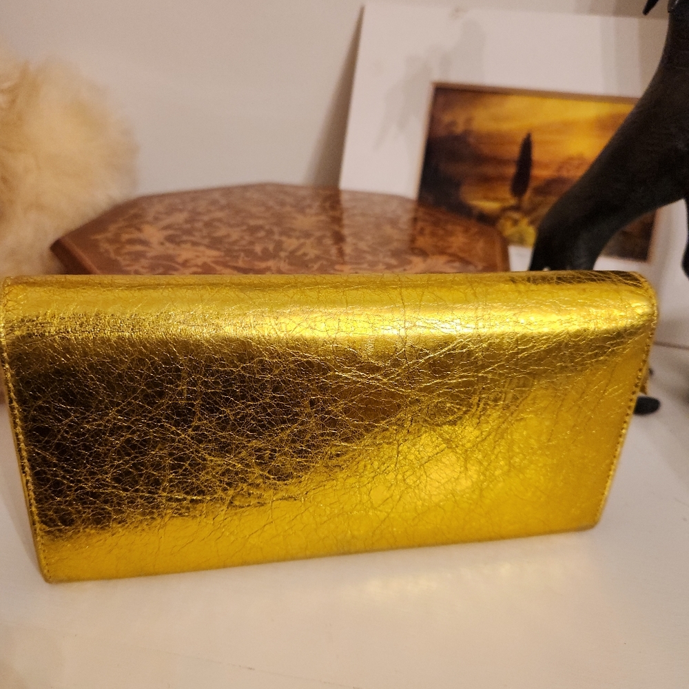 EUC Very Rare Balenciaga wallet with Unbranded Gold Chain. - Picture 3 of 12